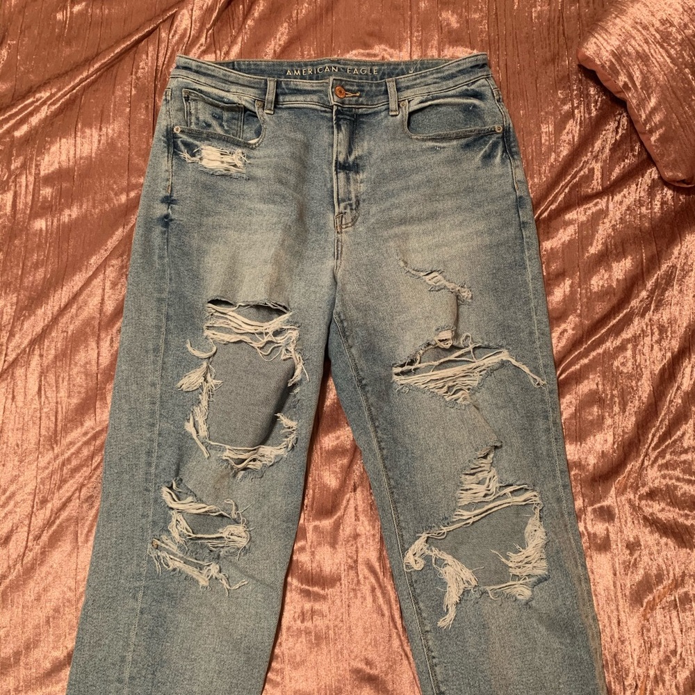 AE Mom Jean